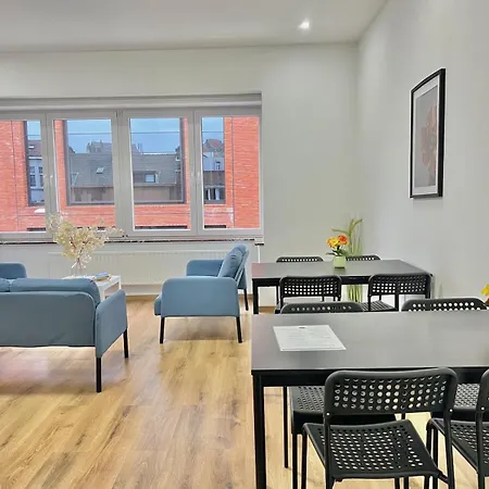 Spacious For 6 Near Center Of * Brussels