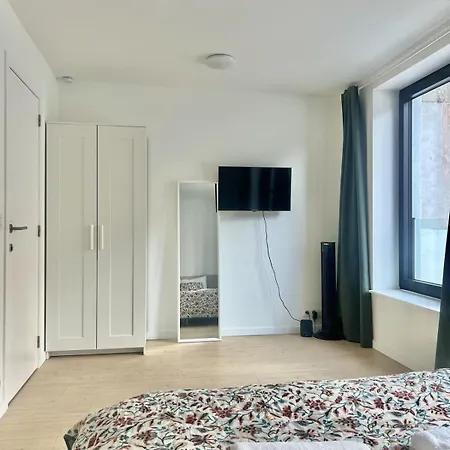 Modern & Elegant Near Montgomery Apartment Brussels