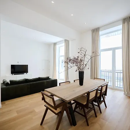 Toison D'or & Saunna 2 Apartment *
