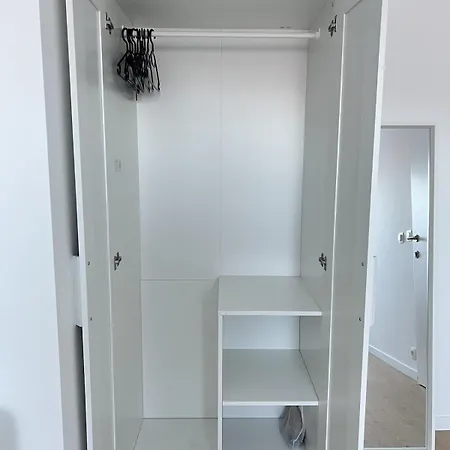 Apartment Chic & Bright Near Montgomery Brussels