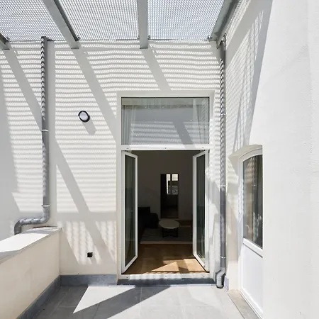 Toison D'or & Saunna 2 Apartment