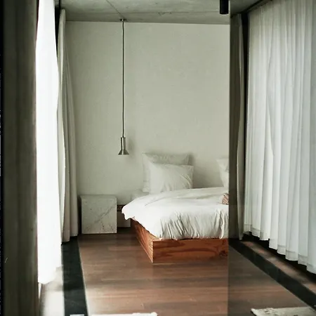 Homestay Teddy Picker Brussels