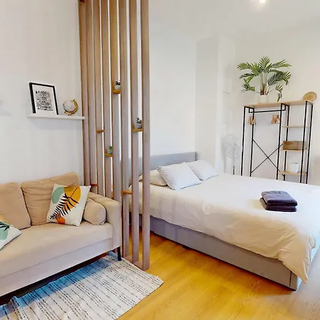 Centre Avec Grand Balcon Pour 2personnes Apartment *