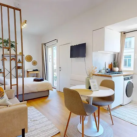 Apartment Centre Avec Grand Balcon Pour 2personnes Brussels