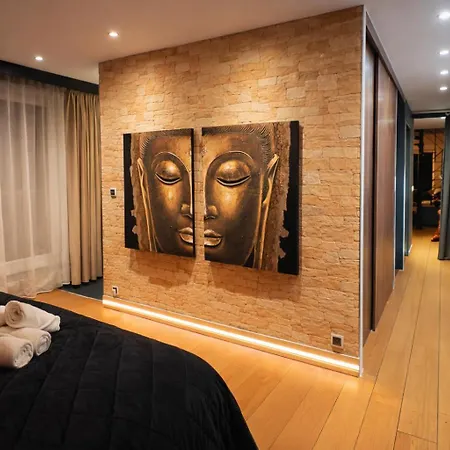 Luxury Loft Duplex Penthouse Of 190m2 & Free Parking ! Brussels