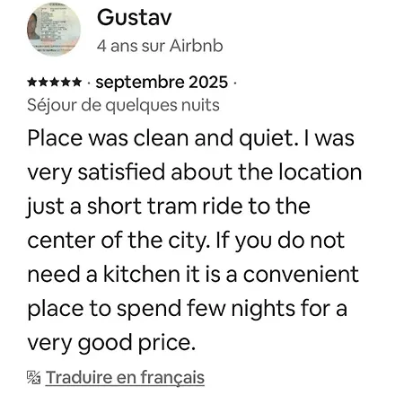 Richy Stylish Balcony Brussels- Garden View- Shared Bathroom- Inclusive Homestay *