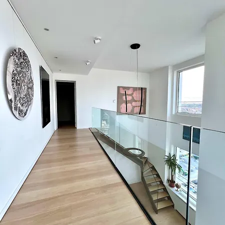 Suite Penthouse Brussels Skyline Penthouse Suite 220 M2 Of Refined Elegance Suite Brussel