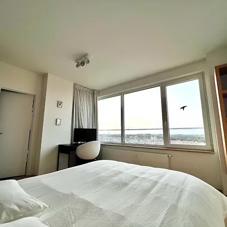 Bed & Breakfast Suite Penthouse Brussels Skyline Penthouse Suite 220 M2 Of Refined Elegance Suite Brussel