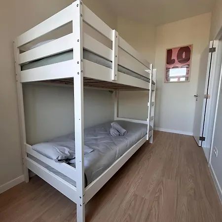 Elegant Renovated 2 Bedrooms Close To Transport * Brussels