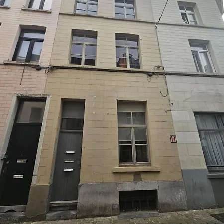 Apartment Design In Center