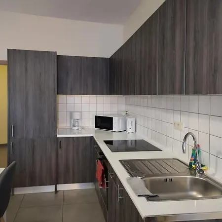 Apartment Spacious 2br Near Grand Place#2