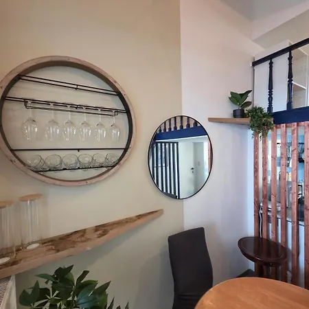 Appartement Industrial-style Loft With Mezzanine Bedroom In Prime Area *