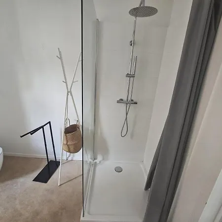 Design In Center Apartment *