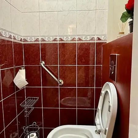 Apartment Spacious 7 Min From Gare Du Midi