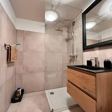 Lovely 2room Elegant In For 2people Brussels
