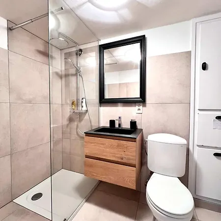 Lovely 2room Elegant In For 2people Apartment *