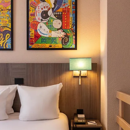 Alma Grand Place Hotel 3*