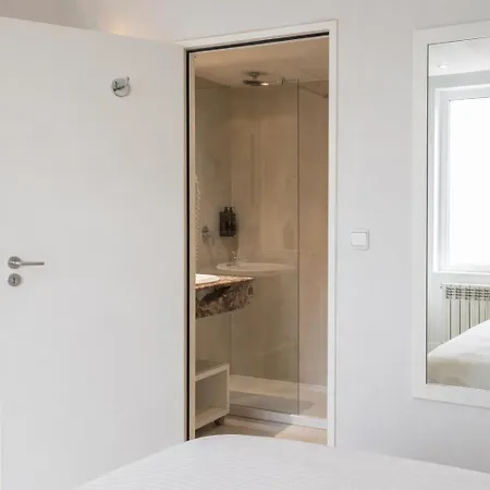 Latroupe Grand Place Hotel *