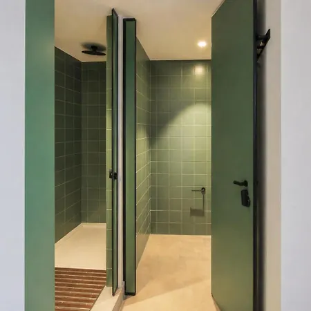 Latroupe Grand Place Brussels