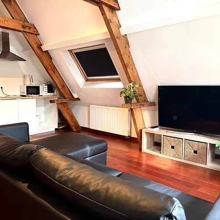 Grand Place Apartment *