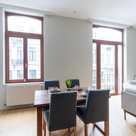 Bright Near Eu Quarter & Schuman Metro Apartment *
