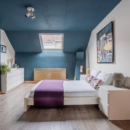 Homestay Brussels Guest House *