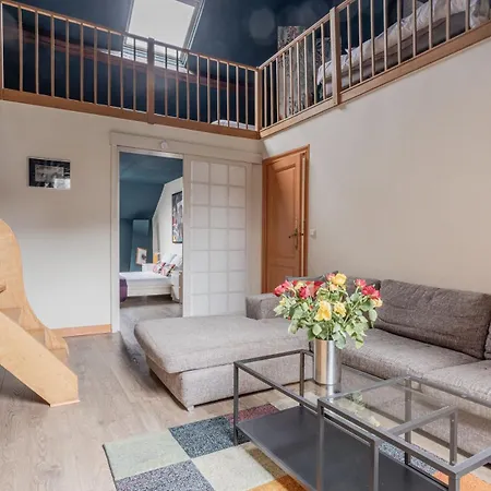 Homestay Brussels Guest House *