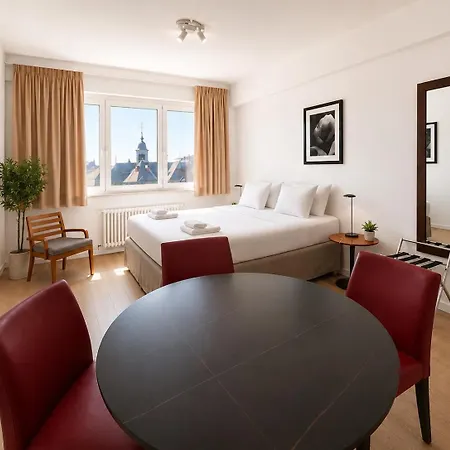 Apartment Centerstay