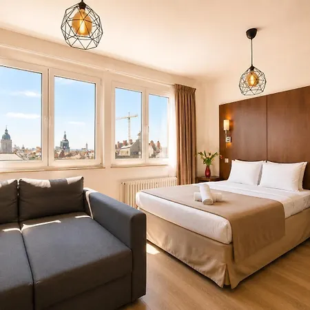 Centerstay Apartment *