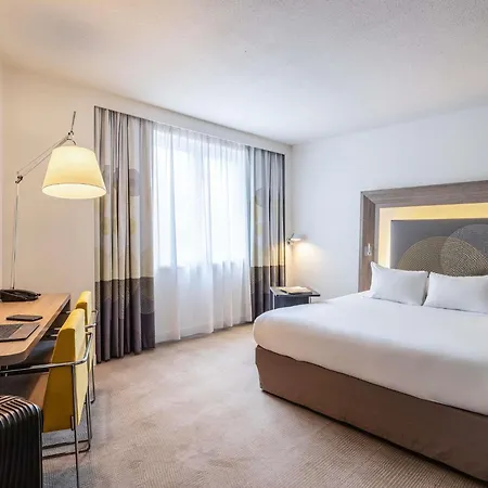 Hotel Novotel Centre 4*