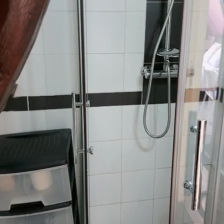 Chez Esmara Et Philippe Fourche Appartement Brussel