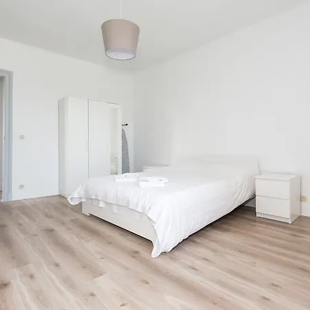 Louise Chatelain Apartment *