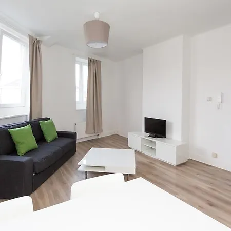 Louise Chatelain Apartment Brussels