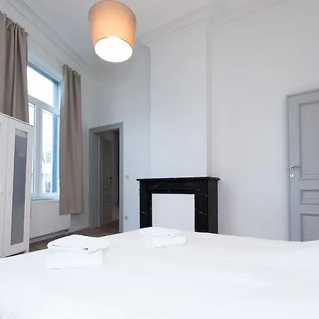 Louise Chatelain Apartment *