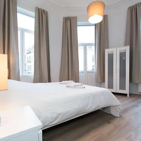 Louise Chatelain Apartment *
