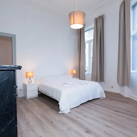 Apartment Louise Chatelain