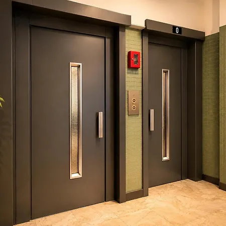 Centerstay Apartment *