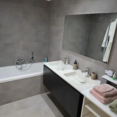 Romantics Rooms In Brussels Sky 4*