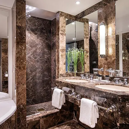 Warwick Grand-place 4* Brussels