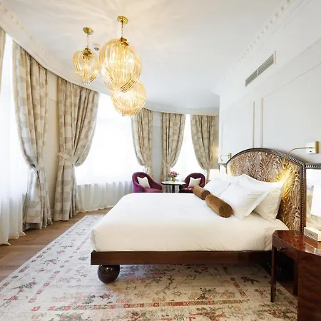 Hotel Fleur De 4*
