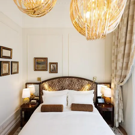 Fleur De Hotel