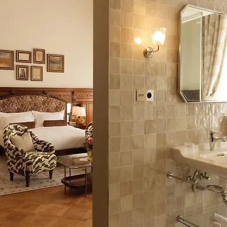 Hotel Fleur De Brussels