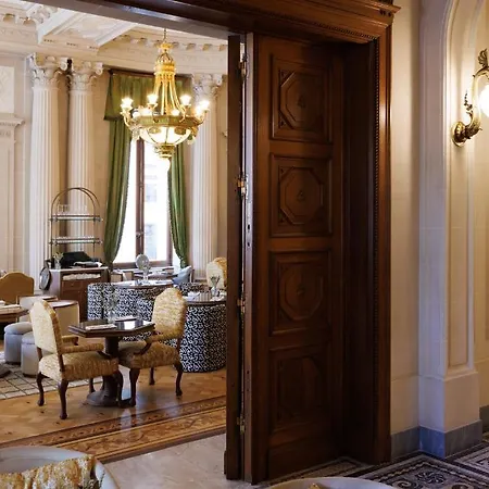 Hotel Fleur De 4*