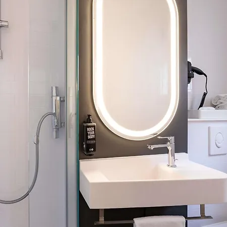 Ibis Centre Hotel