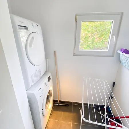 Modern In Molenbeek-saint-jean / 77 M² / Parking Apartment Brussels