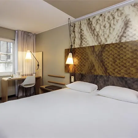 Ibis Centre Hotel