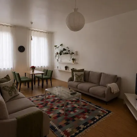 Apartment Hub *