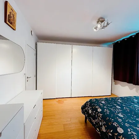 Maison 10 Couchages Avec 4 Proche De Forest National * Brussels