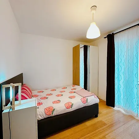 Holiday home Maison 10 Couchages Avec 4 Proche De Forest National Brussels