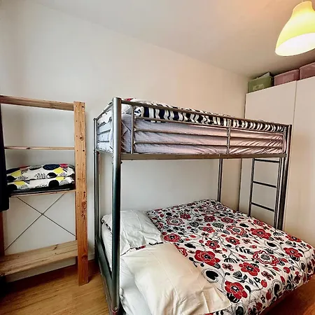 Holiday home Maison 10 Couchages Avec 4 Proche De Forest National Brussels